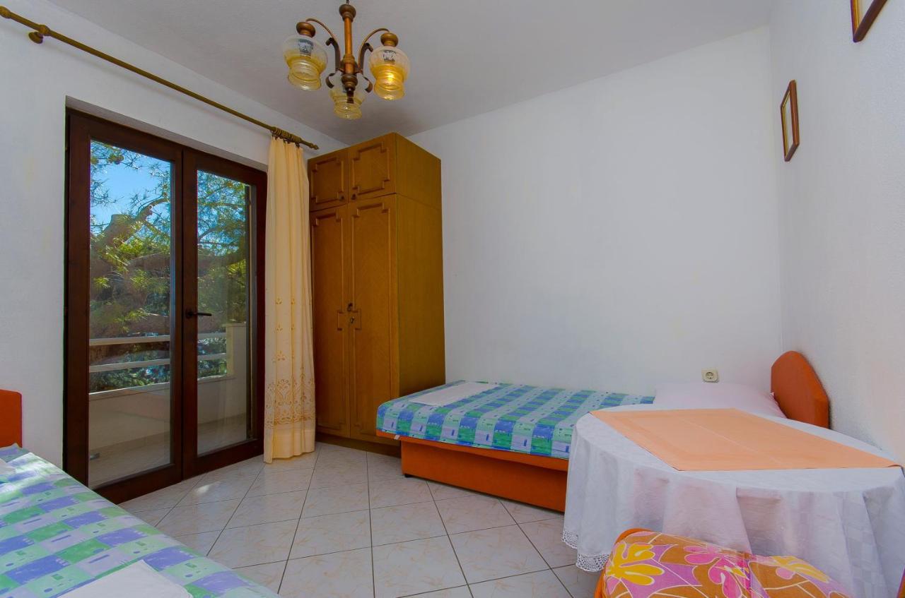 Apartments By The Sea Pisak, Omis - 2802 Экстерьер фото