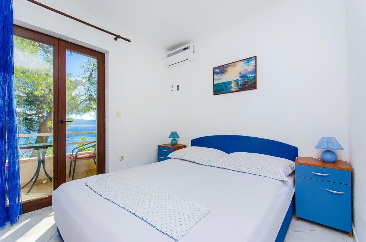 Apartments By The Sea Pisak, Omis - 2802 Экстерьер фото