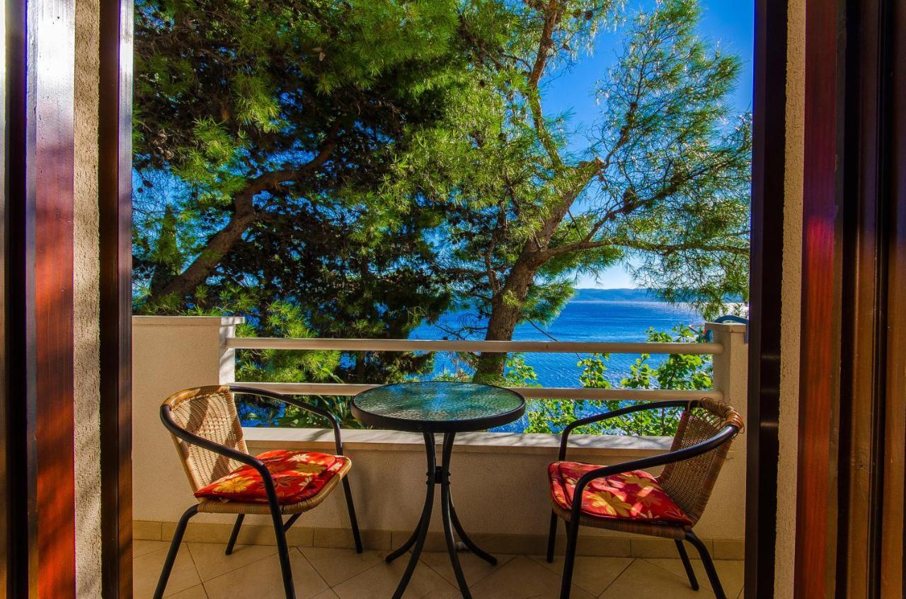 Apartments By The Sea Pisak, Omis - 2802 Экстерьер фото
